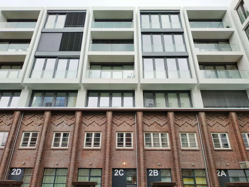 Moderne 2-Zimmer Wohnung mit 2 Balkone im Herzen von Berlin — photo 1